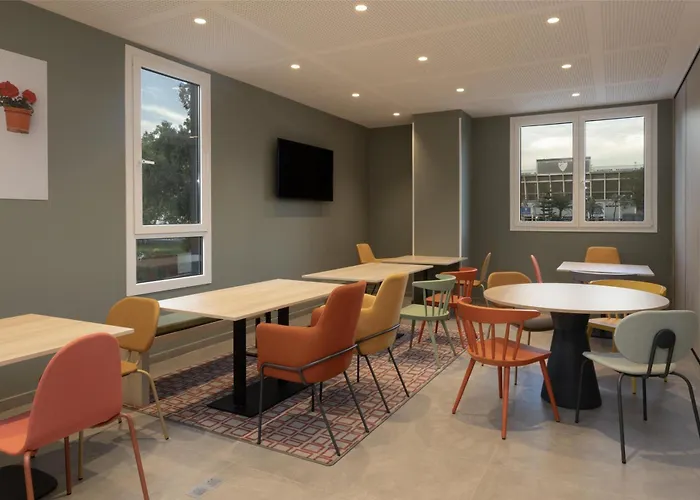 Hampton By Hilton Martiricos Hotel 3*